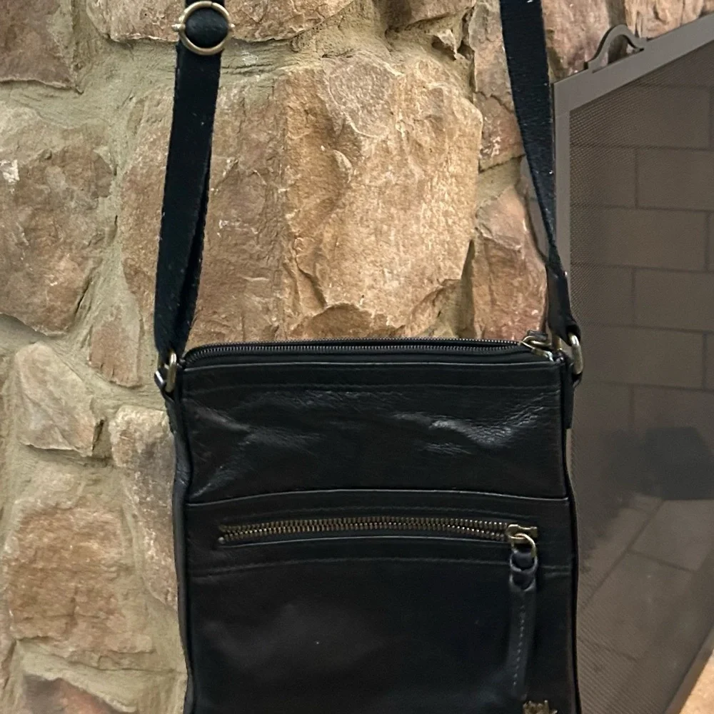 SAK Black Leather Crossbody Bag-Great shape-Beauty! Preowned unisex